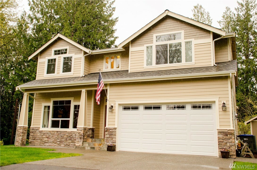 Property Photo:  1568 Puget Dr E  WA 98366 