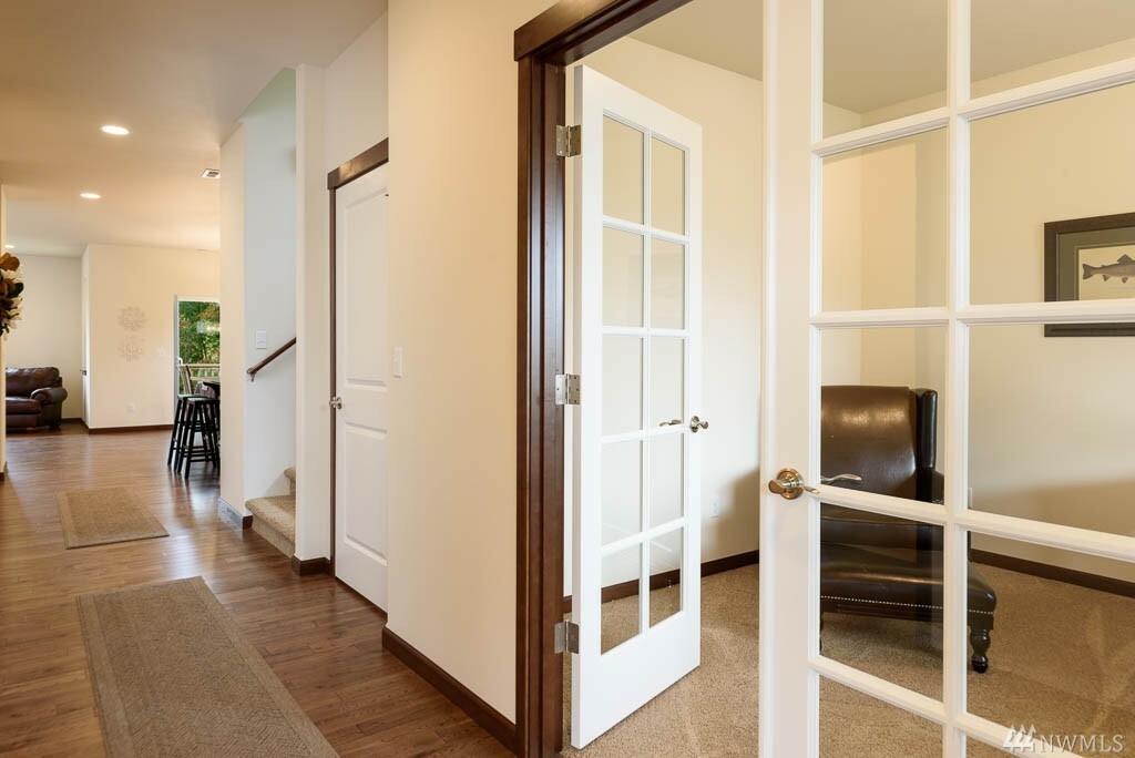 Property Photo: 311 Twin Brooks Ct WA 98273