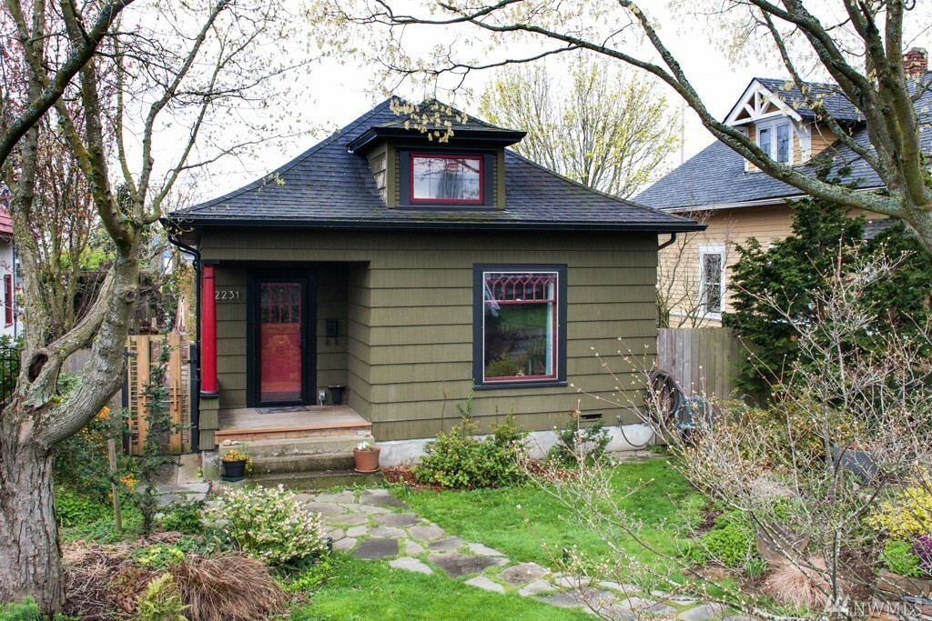 Property Photo: 2231 King St WA 98225