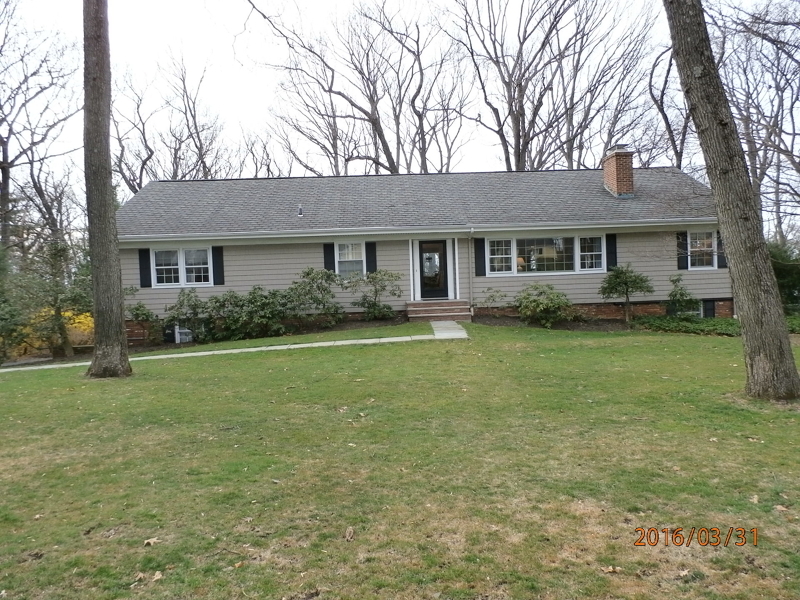 Property Photo:  100 Crest Dr  NJ 07901 