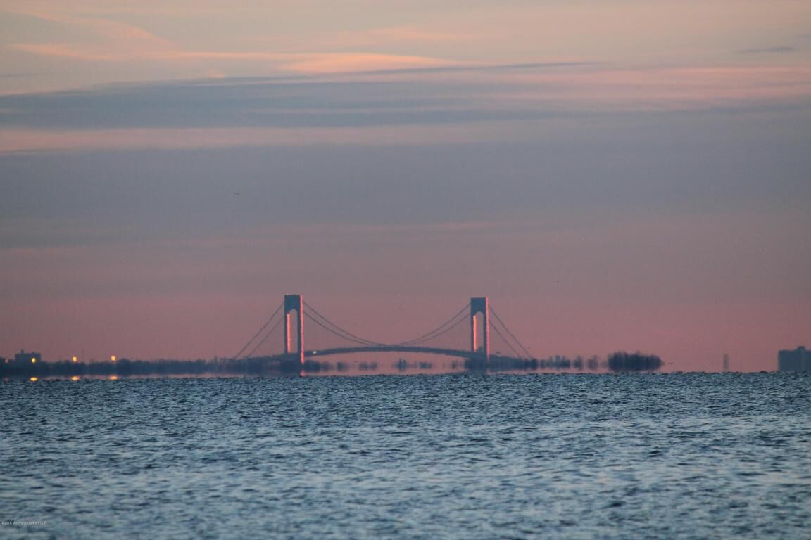 Property Photo:  282 Bayview Drive  NJ 08879 