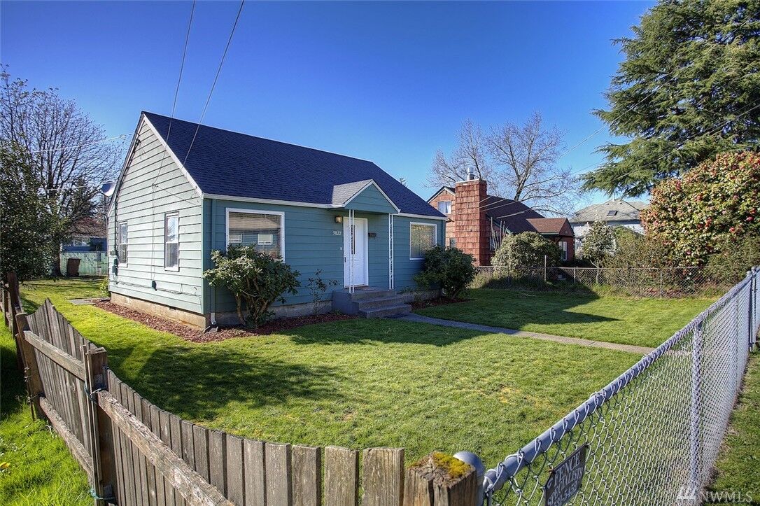 Property Photo:  5022 S Steele St  WA 98409 