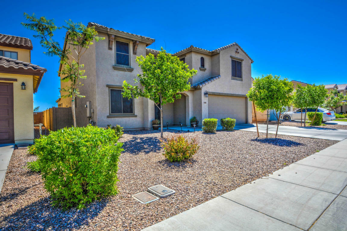 Property Photo:  33047 N Slate Creek Drive  AZ 85143 