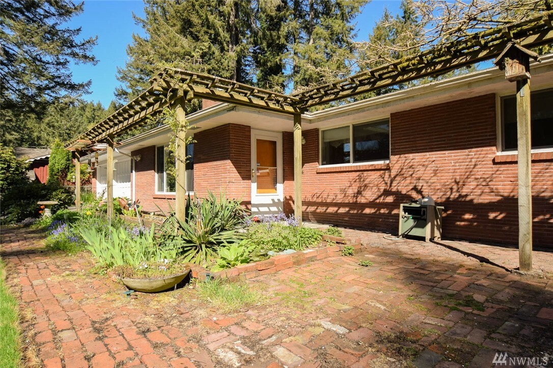 Property Photo:  8423 Idlewood Dr SW  WA 98498 