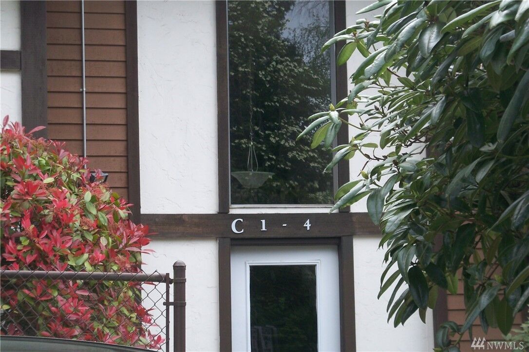 Property Photo:  7311 224th St SW C2  WA 98037 