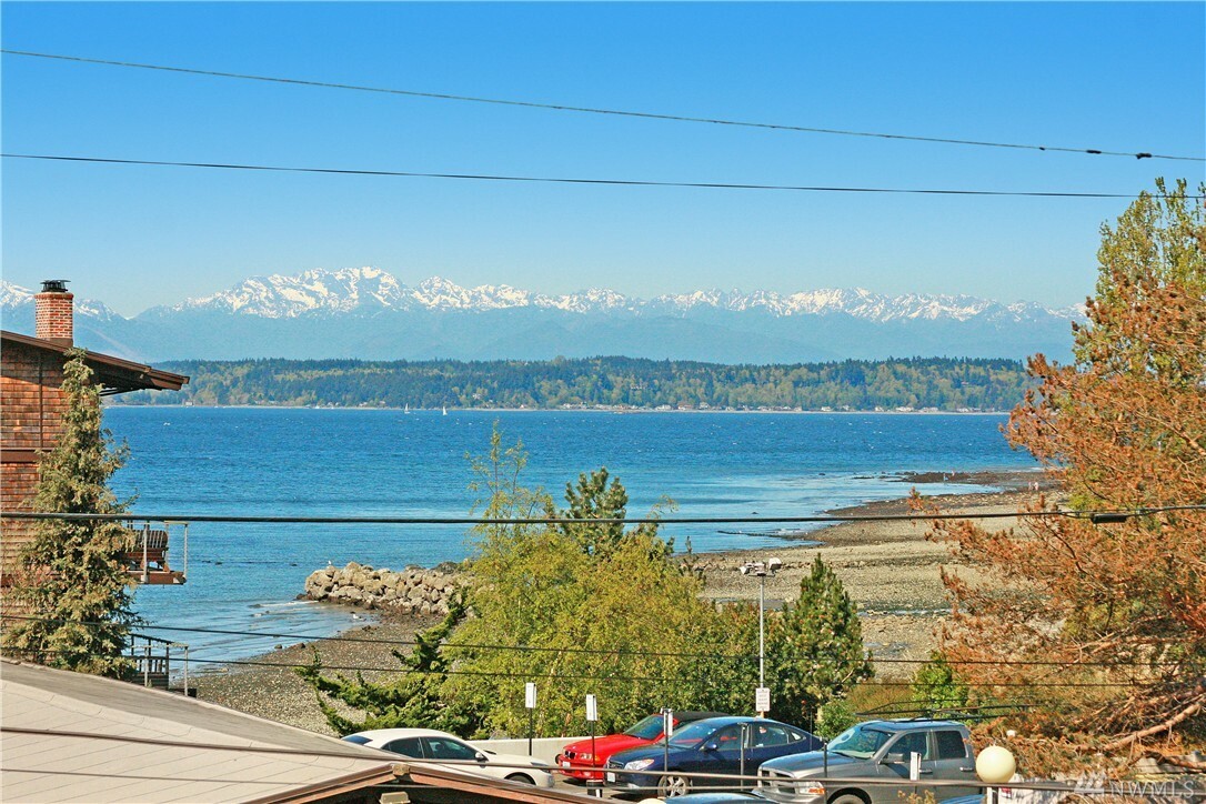 Property Photo:  3726 Beach Dr SW C  WA 98116 