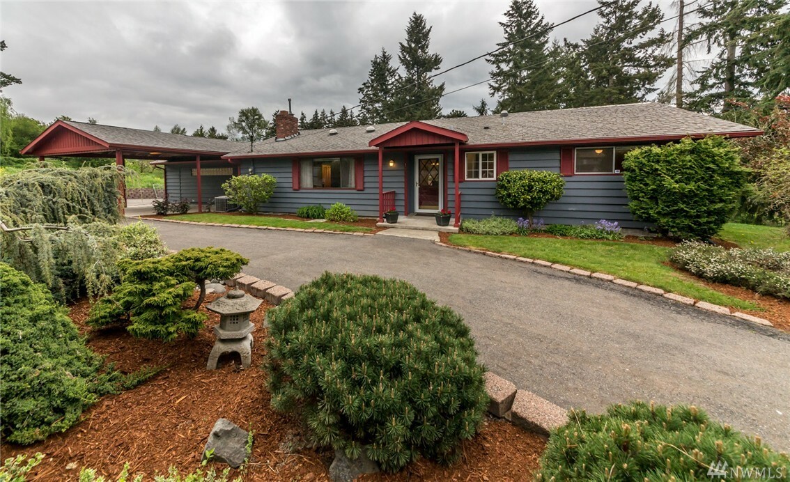 Property Photo:  1909 92nd Ave E  WA 98371 