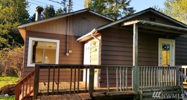 Property Photo: 7713 47th Ave NW WA 98271