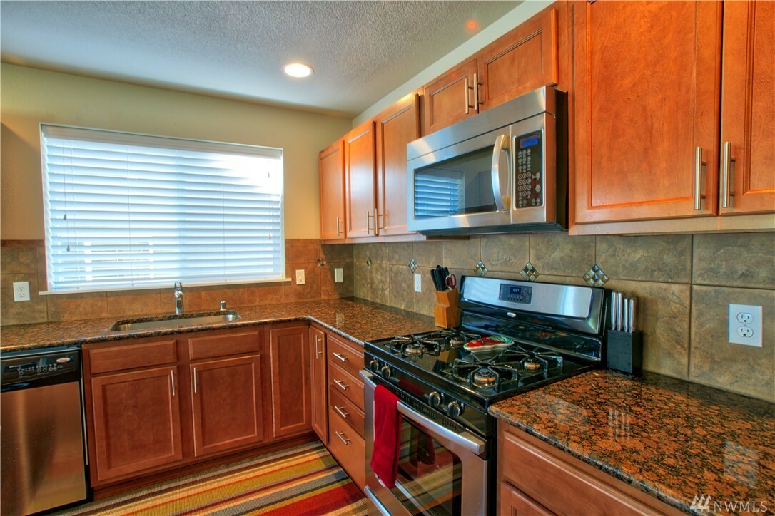 Property Photo: 2609 144th Place SW WA 98087
