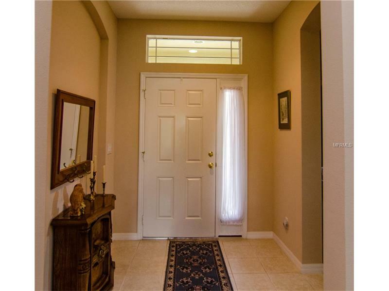 Property Photo:  425 Dunaway Drive  FL 33594 