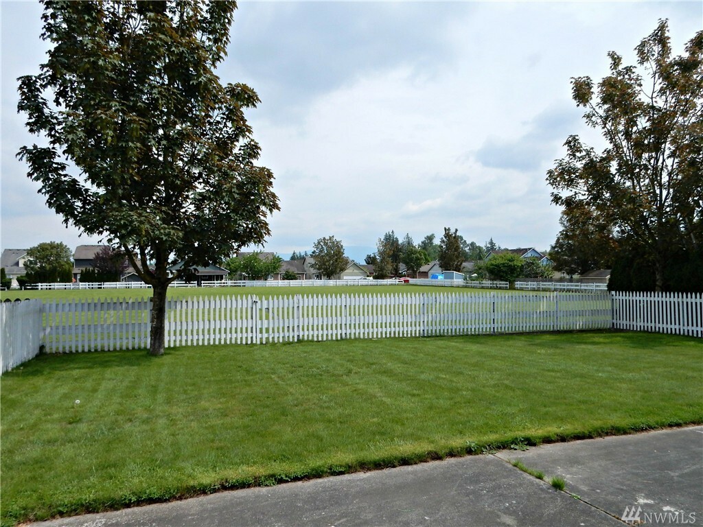 Property Photo:  2112 Cherry St  WA 98264 