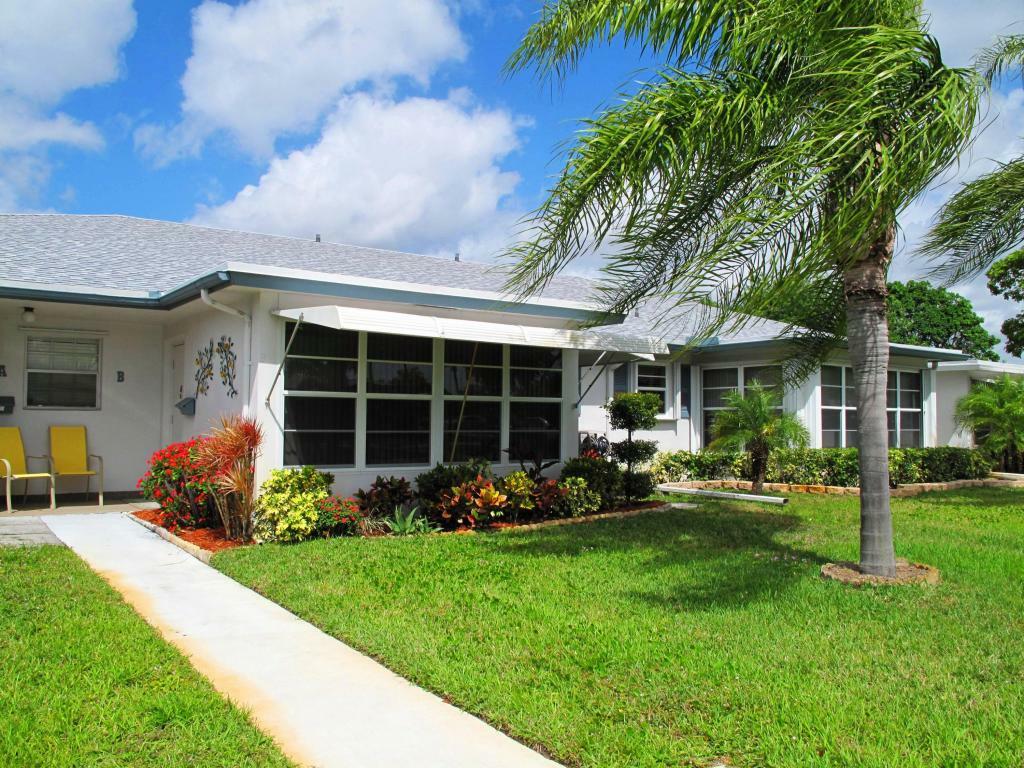 Property Photo:  1152 Circle Drive B  FL 33445 