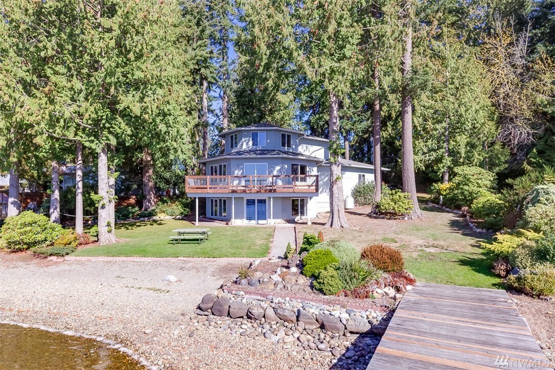 Property Photo:  15916 Peninsula Rd  WA 98292 