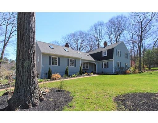 Property Photo:  19 Longmeadow Drive  MA 01938 