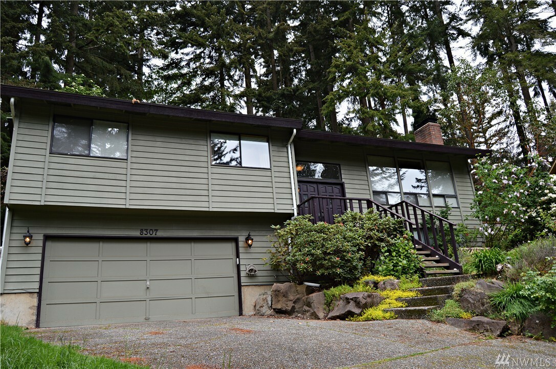 Property Photo:  8307 203rd Place SW  WA 98026 