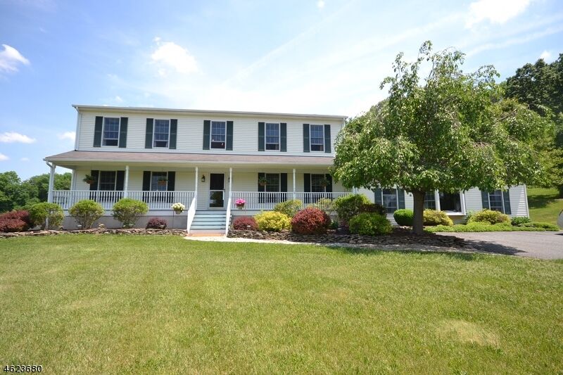 Property Photo:  9 Lakeview Dr  NJ 07821 