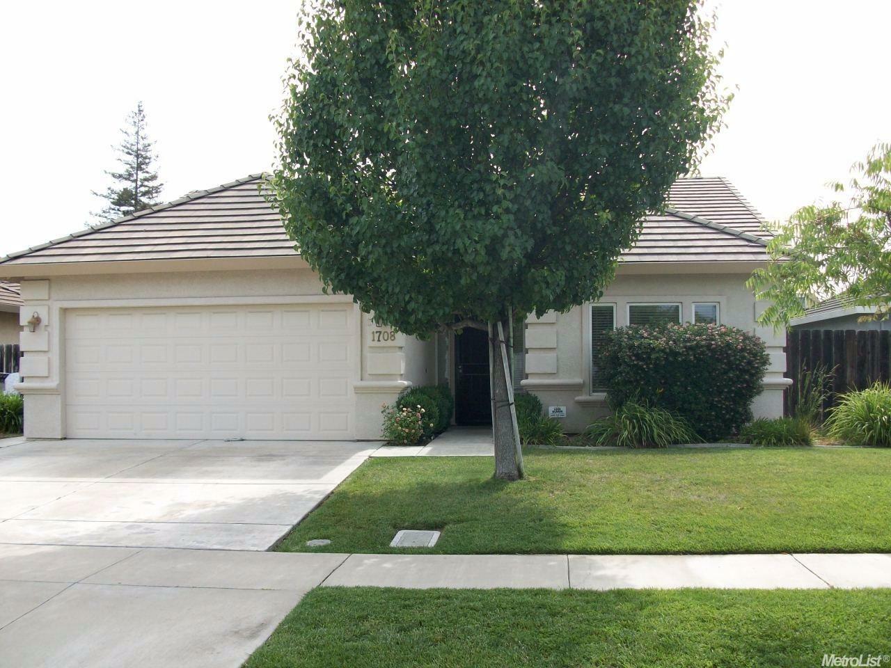 Property Photo:  1708 Cherrywood Way  CA 95240 