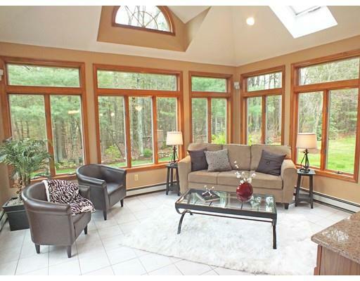 Property Photo: 7 Braeburn Rd MA 01824