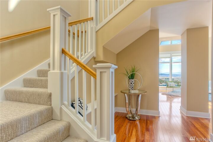 Property Photo:  708 Market St 702  WA 98402 