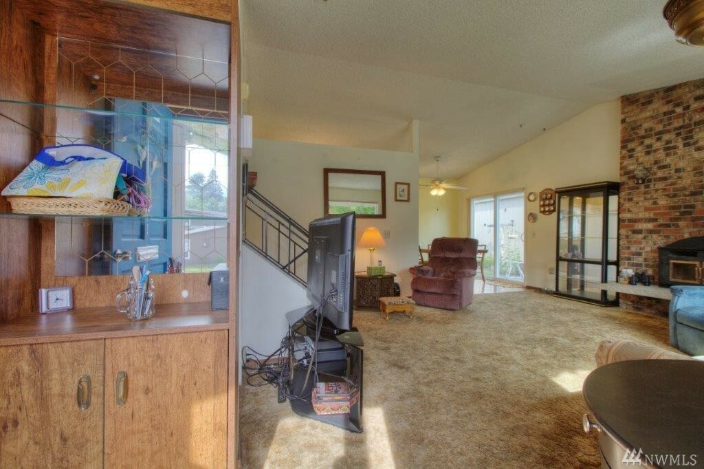 Property Photo:  4700 SW Hanford St  WA 98116 