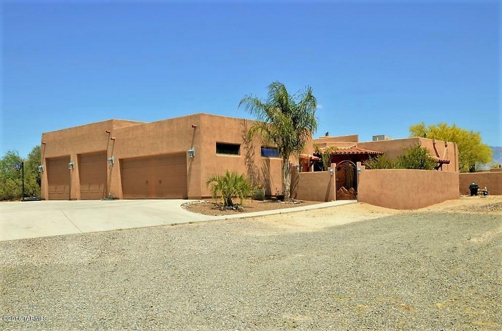 Property Photo: 10480 N Oldfather Drive AZ 85742