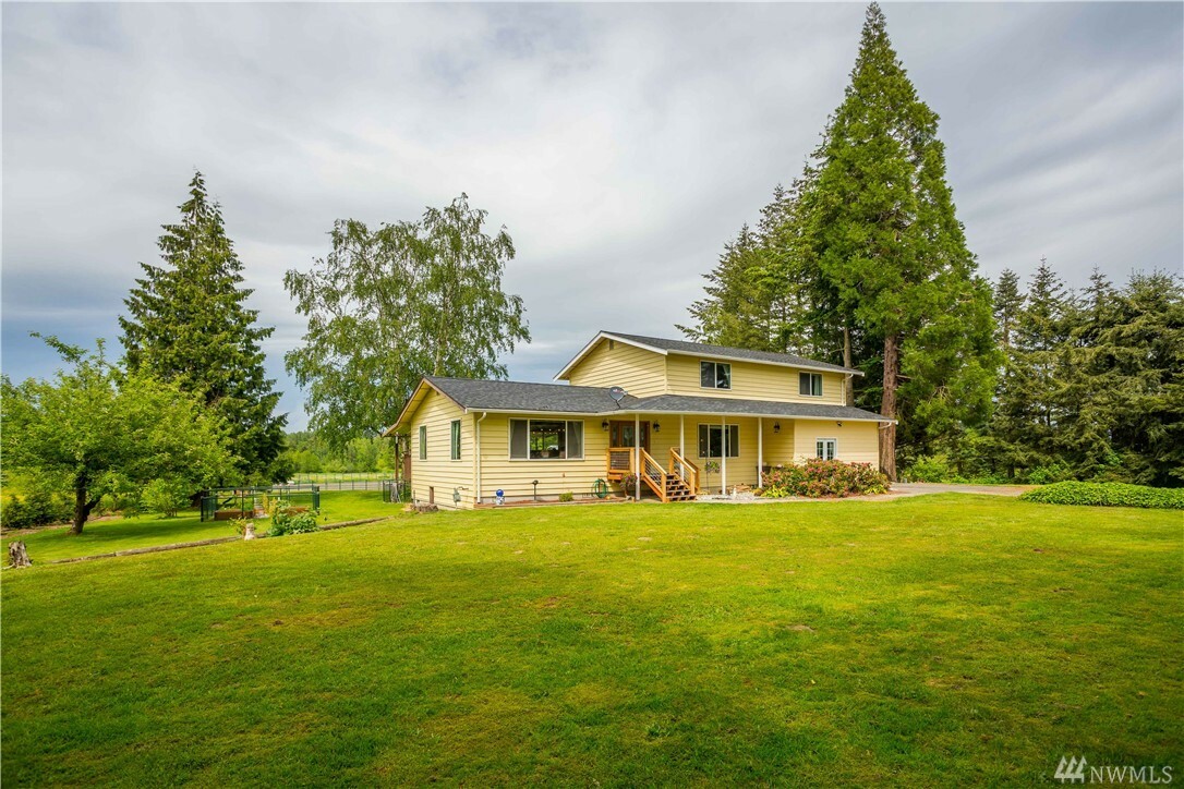 Property Photo:  1810 Burk Rd  WA 98230 