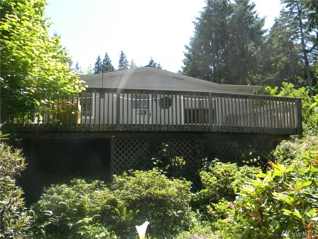 Property Photo:  211 E Forest Lane  WA 98528 