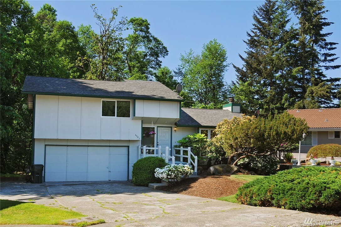 Property Photo:  4907 S 290th Place  WA 98001 