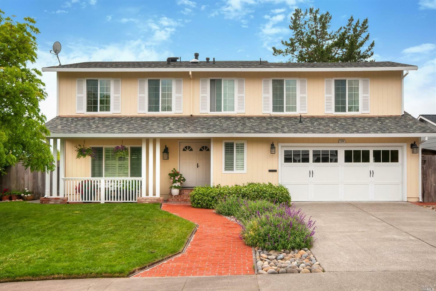 Property Photo: 376 San Luis Way CA 94945