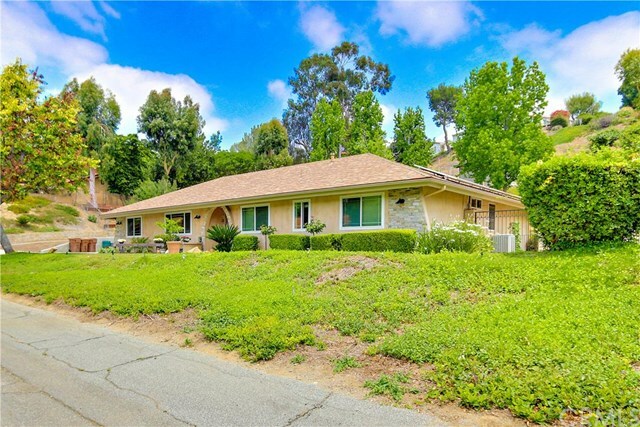 Property Photo:  1464 Bonnie Jean Lane  CA 90631 