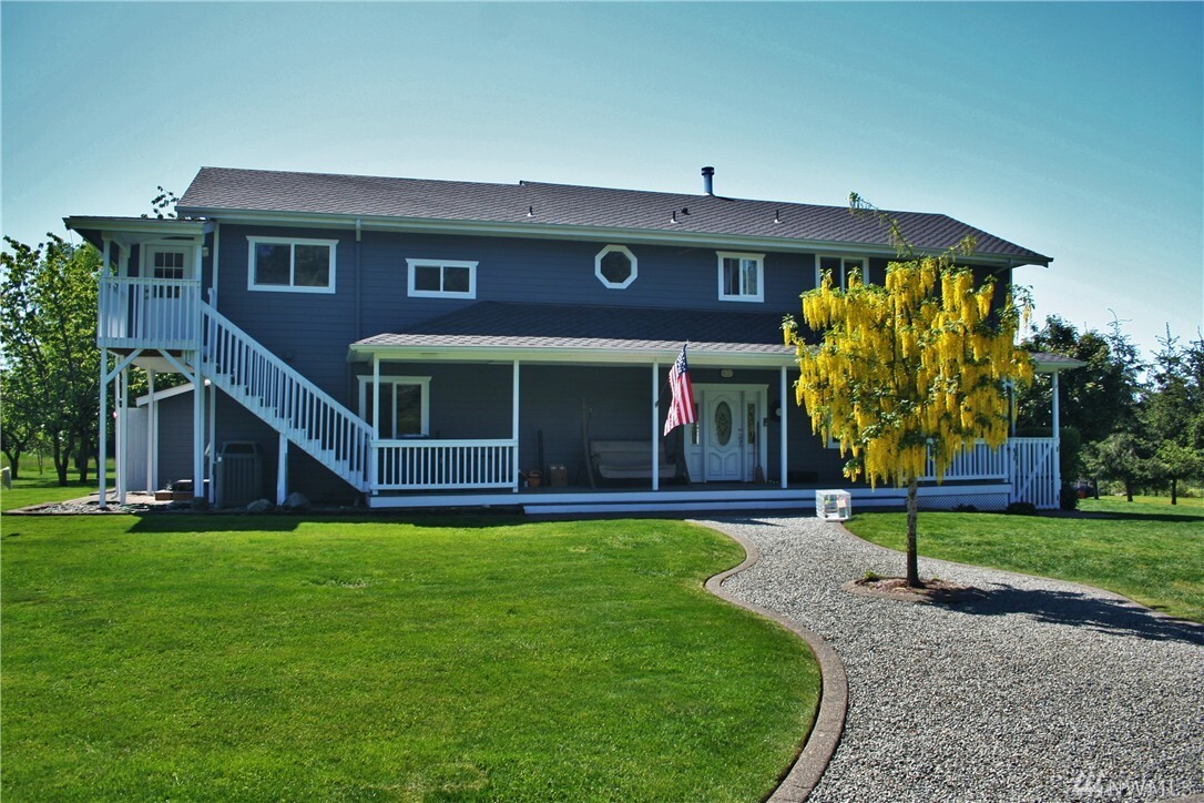 Property Photo: 19629 Cygnus Lane WA 98273