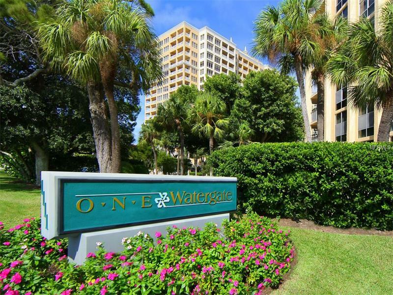 Property Photo:  1111 N Gulfstream Avenue 13A  FL 34236 