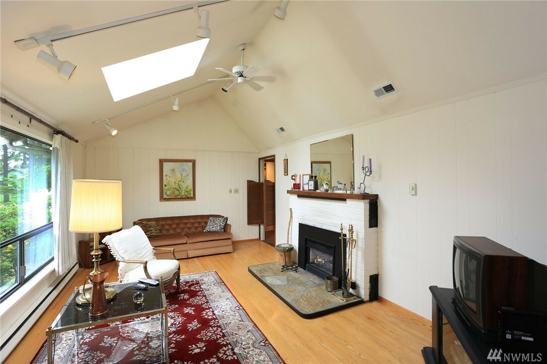 Property Photo:  11132 46th Ave NE  WA 98271 