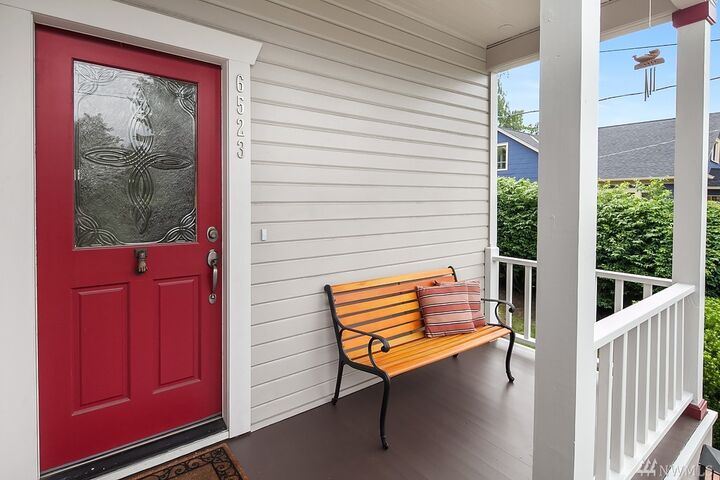 Property Photo: 6523 Latona Ave NE WA 98115