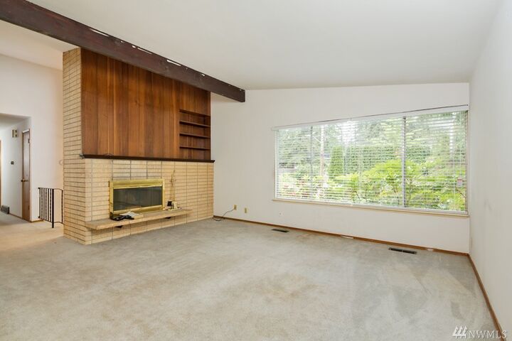 Property Photo: 3401 NE 156th St WA 98155