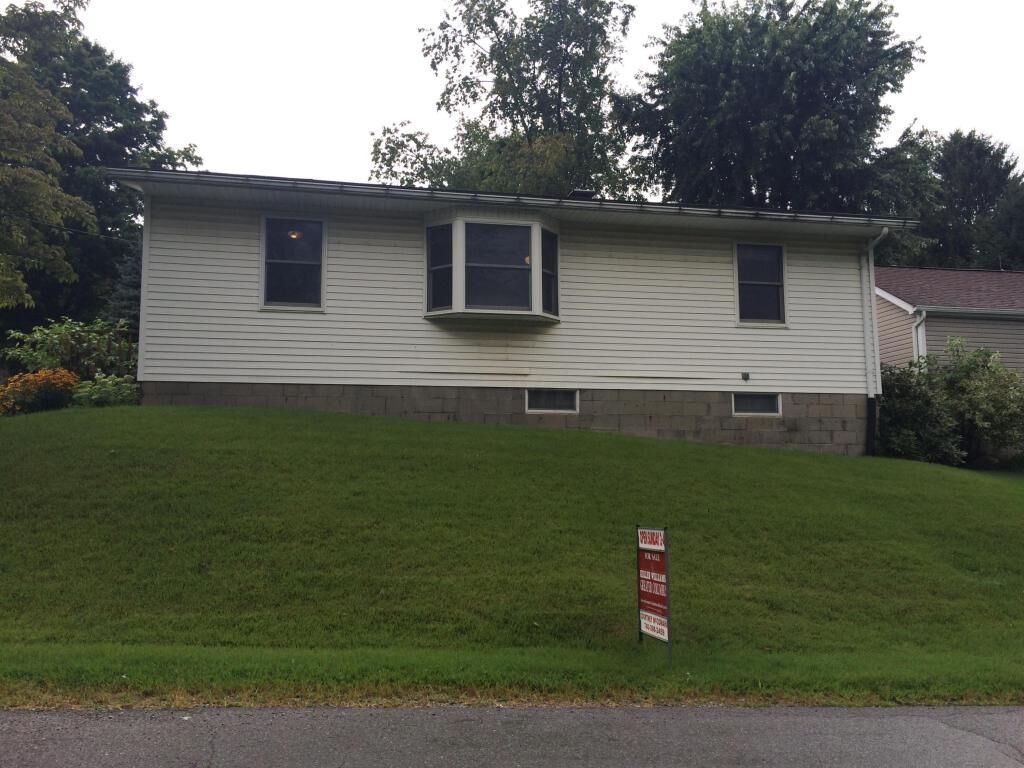 Property Photo:  214 W Sheridan Avenue  OH 43783 