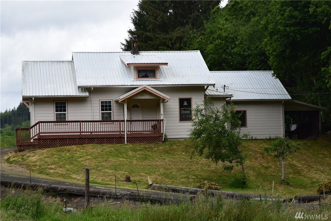 Property Photo:  239 Aberdeen Gardens Rd  WA 98520 