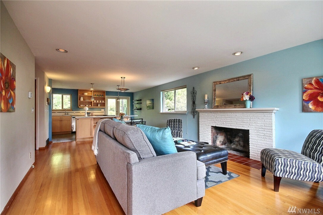 Property Photo: 2508 NE 130th St WA 98125