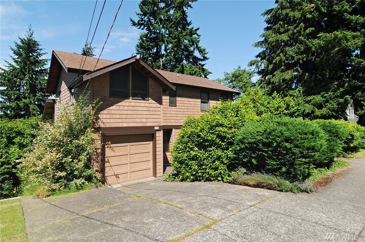Property Photo: 7547 30th Ave NE WA 98115