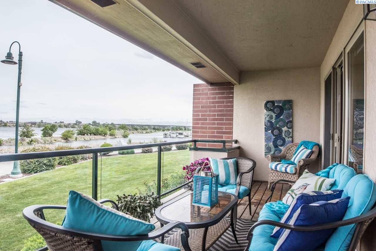 Property Photo:  300 Columbia Point Dr.  WA 99352 