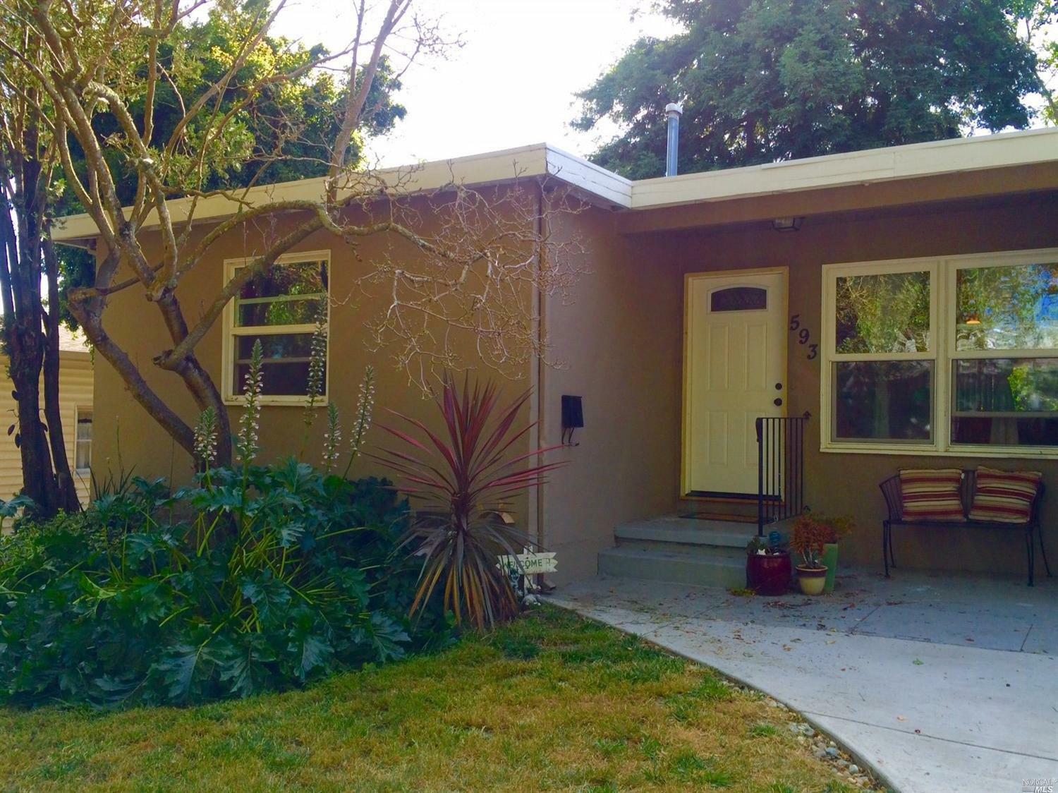 Property Photo: 593 Louis Drive CA 94945
