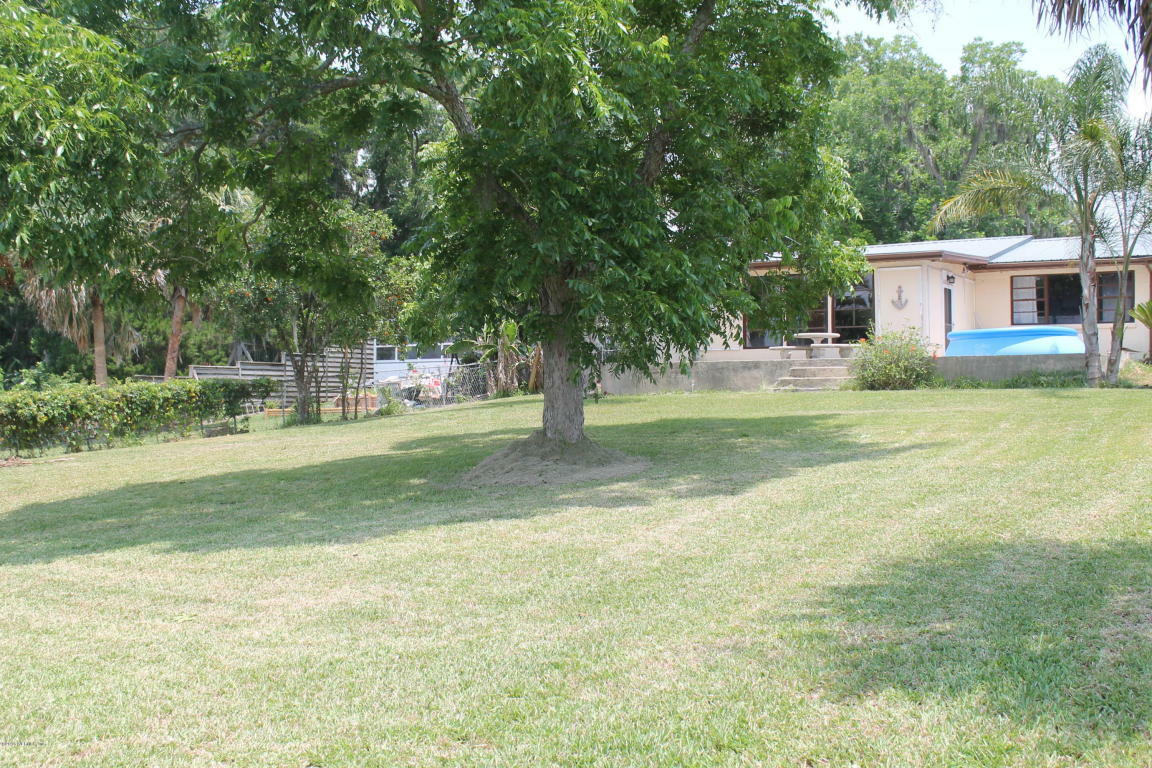 Property Photo:  115 Sunset Point Road  FL 32131 