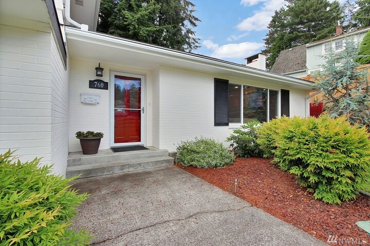 Property Photo:  760 Monterey Lane  WA 98466 