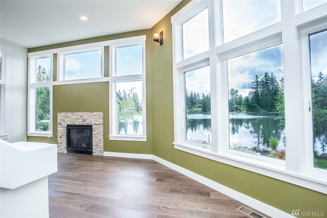 Property Photo: 5701 212th St SW WA 98036