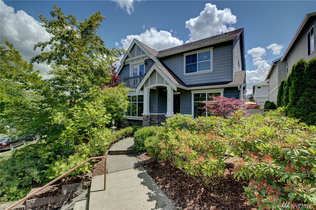 Property Photo:  2140 NW Far Country Lane  WA 98027 