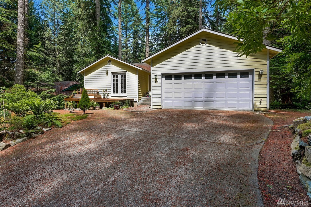 Property Photo:  33 Tumbling Water Dr  WA 98229 