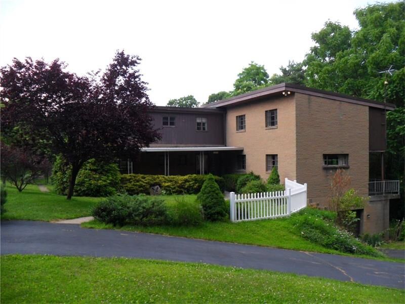 Property Photo:  138 Priscilla Dr  PA 15229 