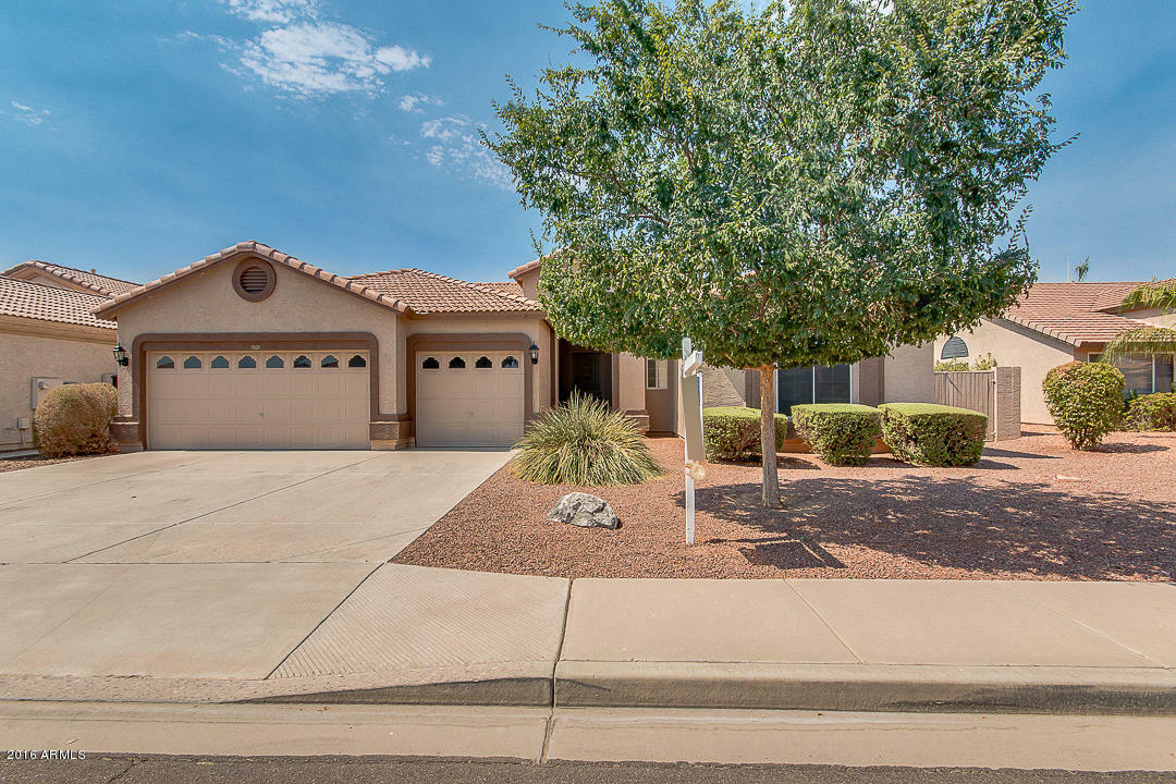 Property Photo:  1920 W Armstrong Way  AZ 85286 