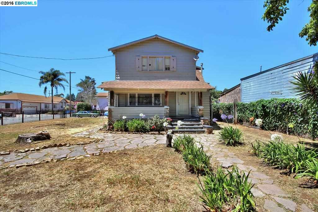 Property Photo:  1905 90th Ave  CA 94603 