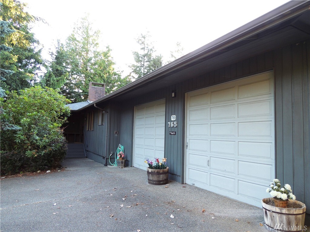 Property Photo: 765 Shelter Bay Dr WA 98257